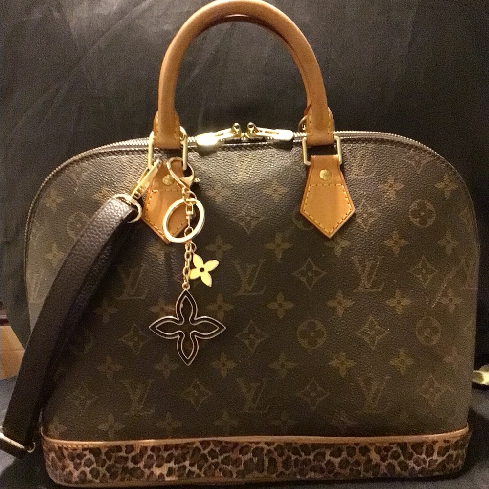 Clover Bag or key Charm
